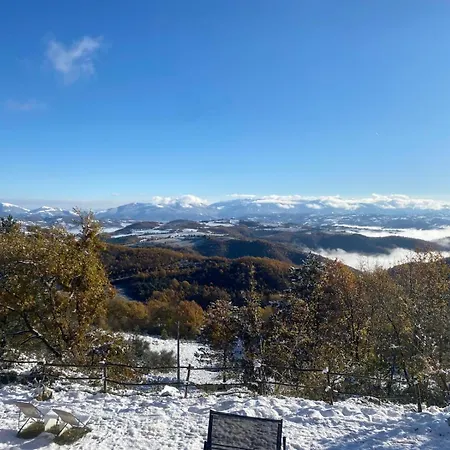 Eco Ina Maka - Immersi Nel Panzió Gubbio